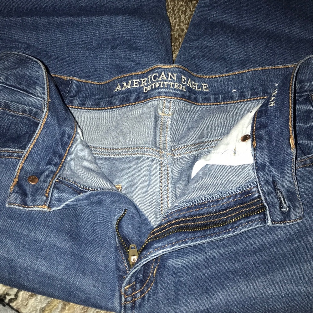 American Eagle Mom Crop Jean